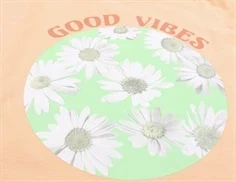 Name It peach nectar top glimmer